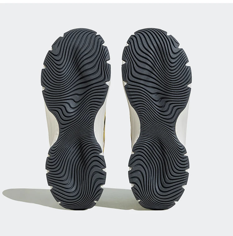  La Chaussure Unisexe qui Allie Confort de Course et Style Papa Tendance