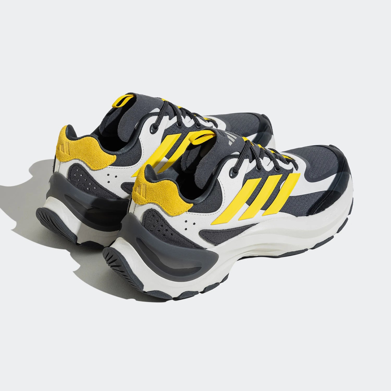  La Chaussure Unisexe qui Allie Confort de Course et Style Papa Tendance