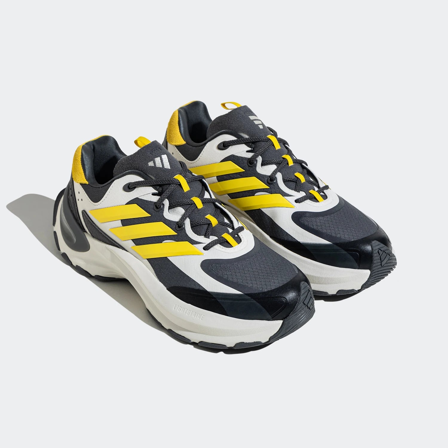  La Chaussure Unisexe qui Allie Confort de Course et Style Papa Tendance