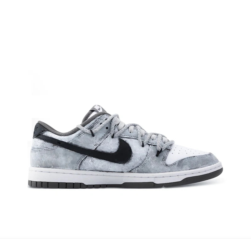 Sneakers Personnalisées Homme Nike Dunk Drippy Lunar Deity – Peintes à la Main